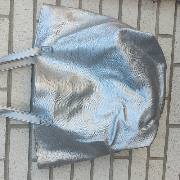 Silver Bag - Picture 9 of 11